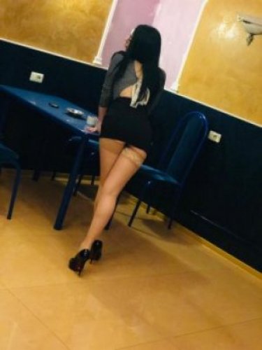 Индивидуалка Камила есть подруга