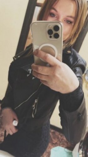 Индивидуалка Арина( есть подруга, без предоплаты)