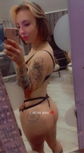 Минет в авто 