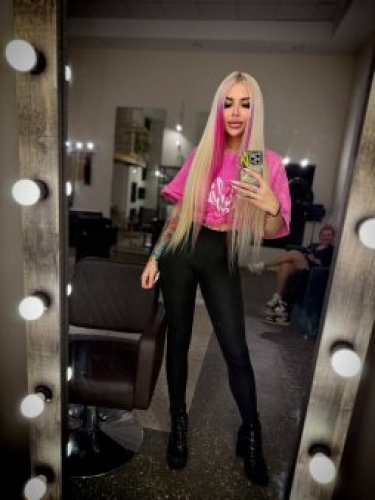 Индивидуалка Анечка с Сюрпризом 